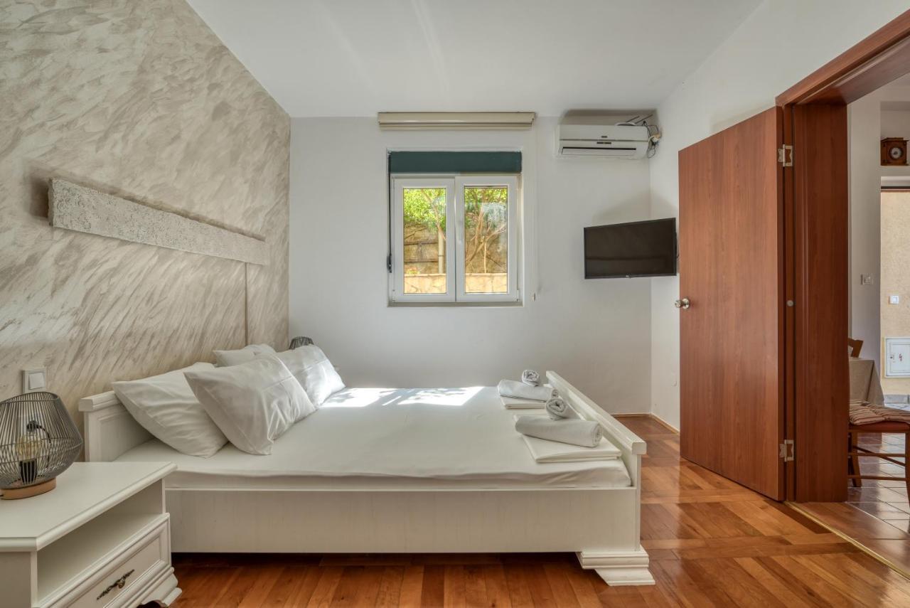Boka Bay Paradise Apartments - Oasis Of Piece Kotor Eksteriør billede