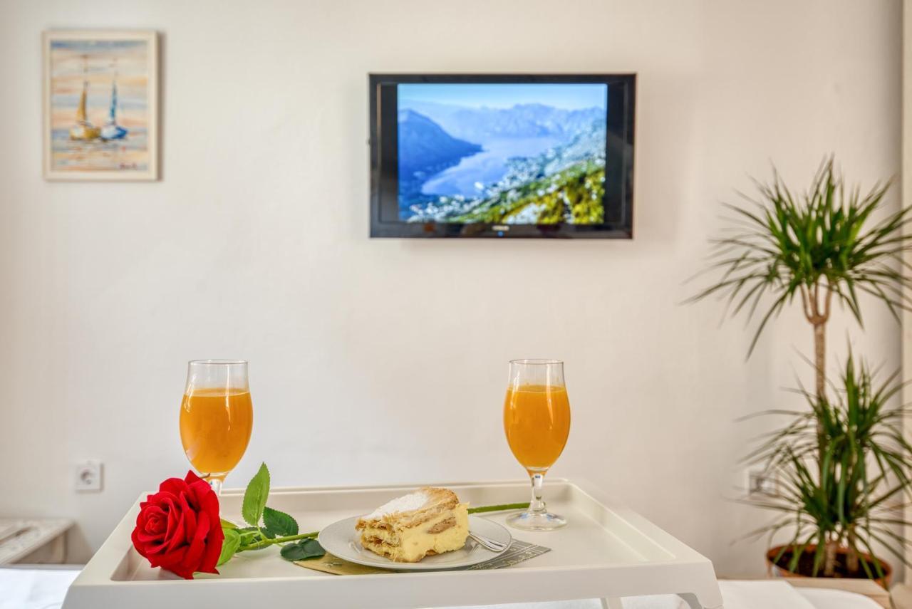 Boka Bay Paradise Apartments - Oasis Of Piece Kotor Eksteriør billede
